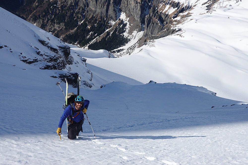 Monter face ouest du mont Buet  (Haute-Savoie) en crampons piolet 